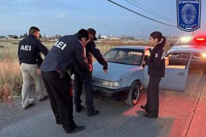 La AEI realizó un operativo de seguridad en Nuevo Casas Grandes y la carretera a Janos para prevenir delitos y proteger a turistas durante la temporada decembrina.