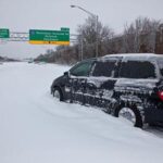 Una fuerte tormenta invernal provocó cancelaciones de vuelos, nevadas históricas en Nueva York y al menos cuatro muertes en Estados Unidos.